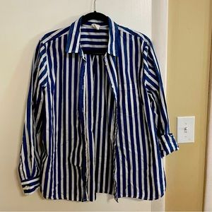 Gap oversized classic button up size XL